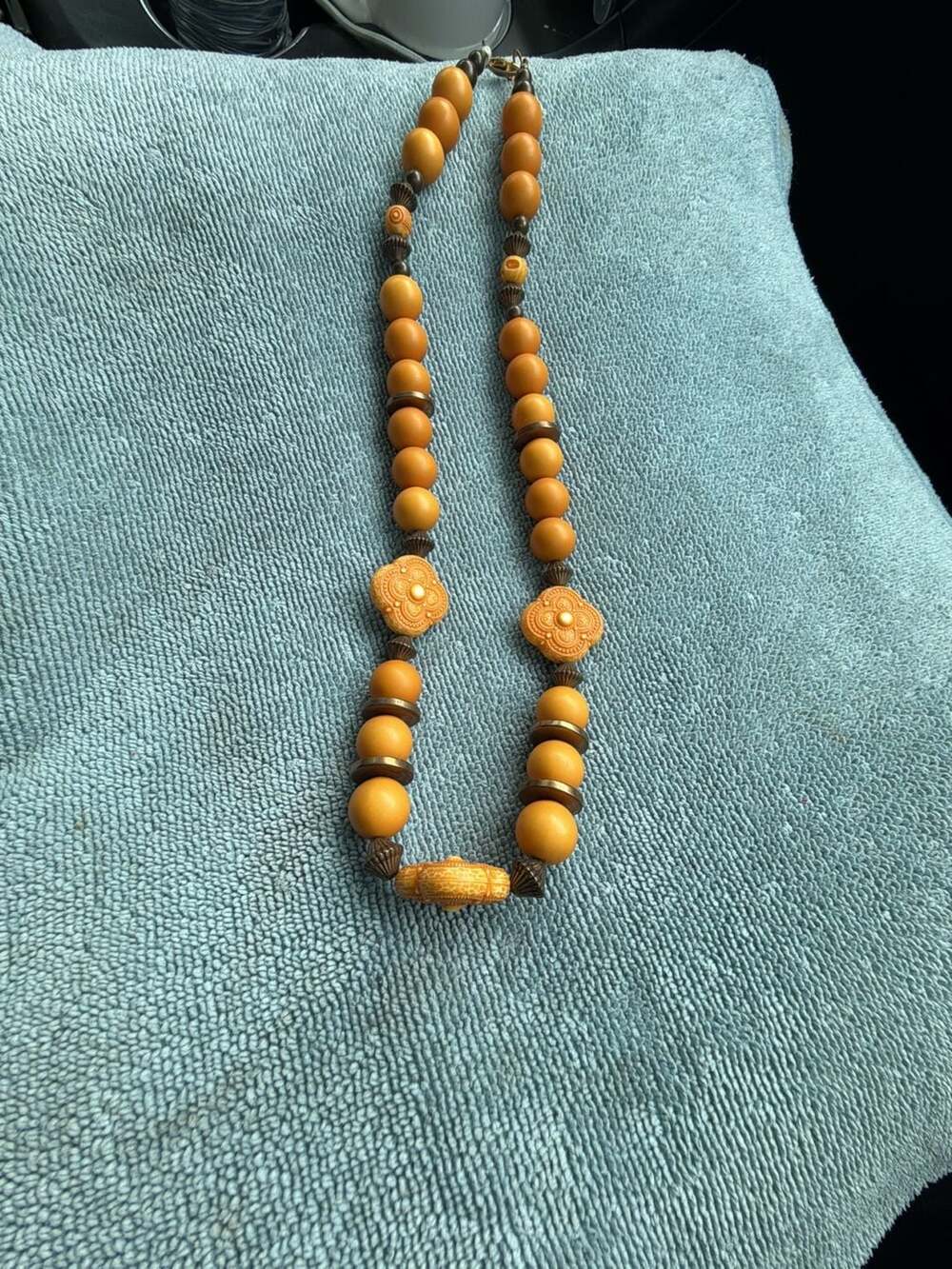 Vintage Art Deco Carved Celluloid Butterscotch Orange Bead Necklace